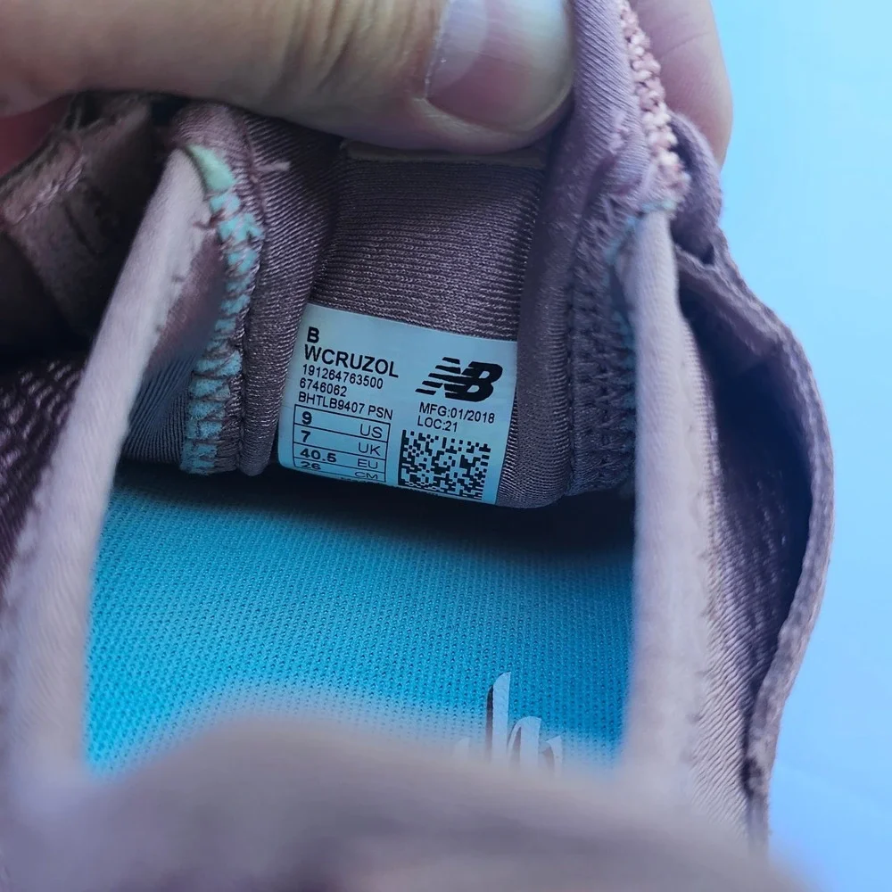 New Balance Fresh Foam Cruz v1‎ Women Sneaker Muted Purple Mauve WCRUZOL Size 9